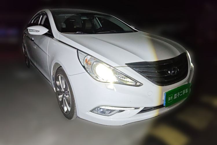 Used Hyundai Sonata 2014 2.4L Automatic Luxury Version China V Standard Front Right 45 Deg