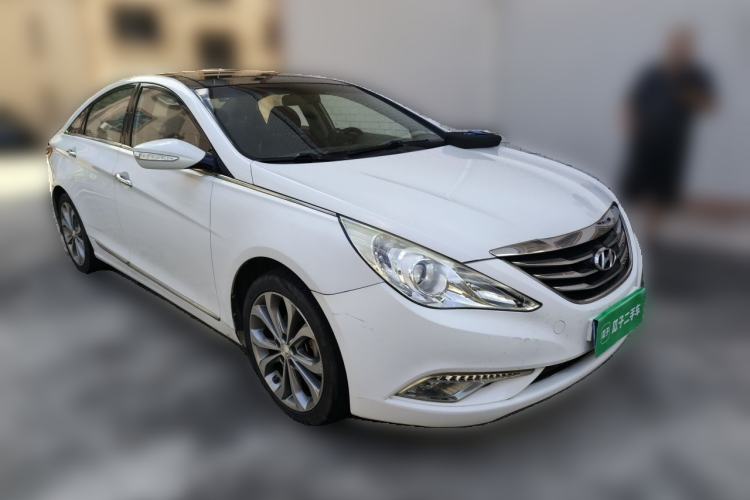 Used Hyundai Sonata 2014 2.0L Automatic Prestige Edition Front Right 45 Deg