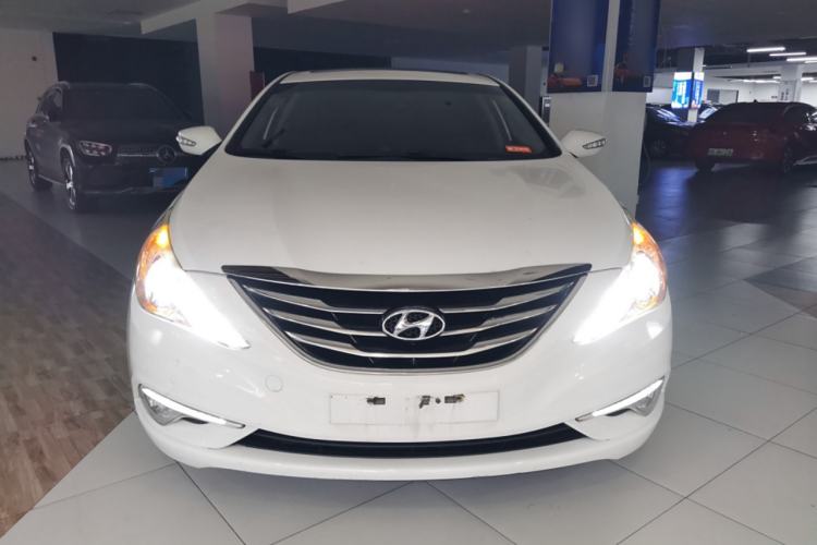 Used Hyundai Sonata 2014 2.0L Automatic Luxury Edition Front