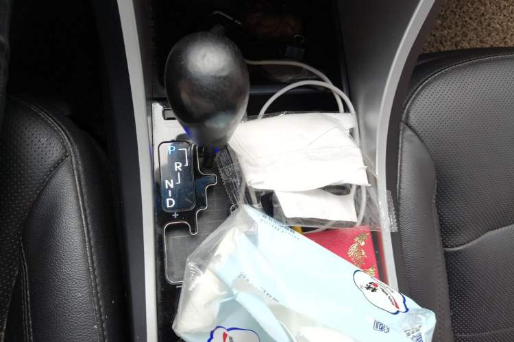 Used Hyundai Sonata 2014 2.0L Automatic Luxury Edition Gear Lever