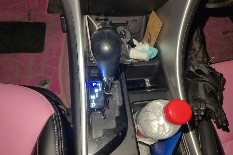 Used Hyundai Sonata 2014 2.4L Automatic Leading Edition China IV Standard Gear Lever