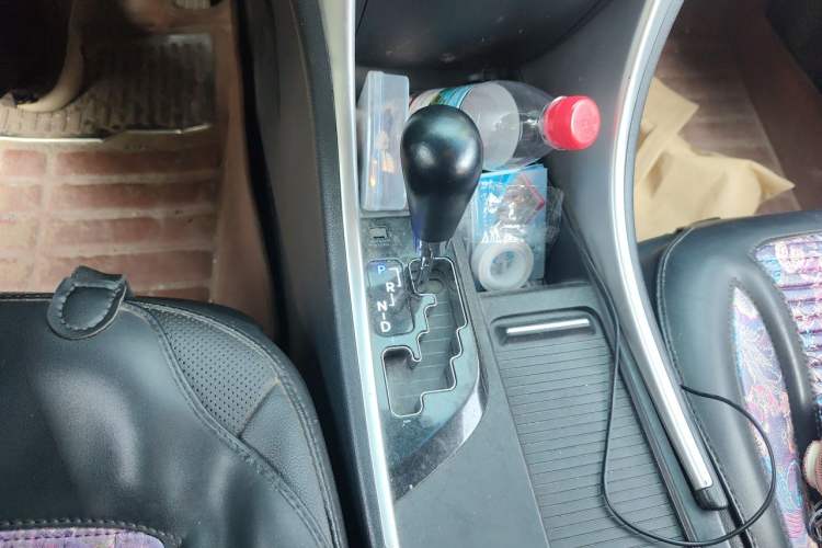 Used Hyundai Sonata 2014 2.0L Automatic Luxury Edition Gear Lever
