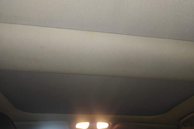 Used Hyundai Sonata 2014 2.4L Automatic Luxury Version China V Standard Headliner