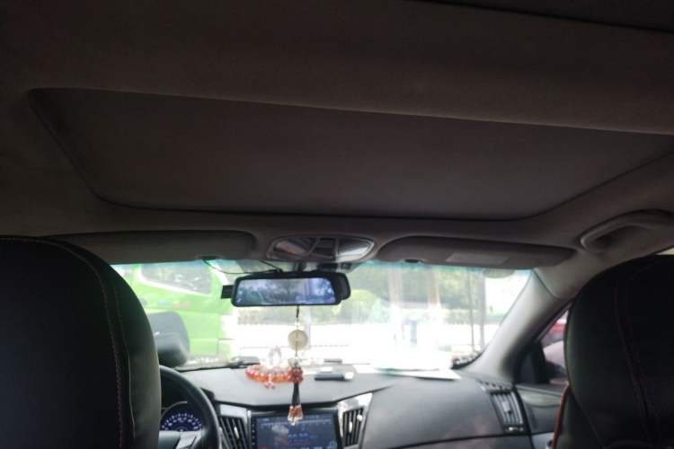 Used Hyundai Sonata 2014 2.4L Automatic Luxury Version China IV Standard Headliner