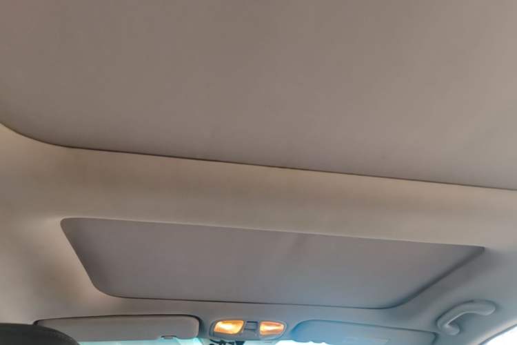 Used Hyundai Sonata 2014 2.4L Automatic Leading Edition China IV Standard Headliner
