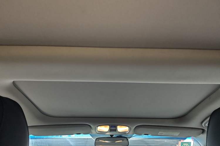 Used Hyundai Sonata 2014 2.4L Automatic Leading Edition China V Standard Headliner