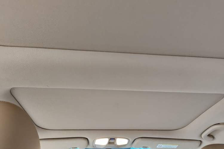 Used Hyundai Sonata 2014 2.0L Automatic Luxury Edition Headliner