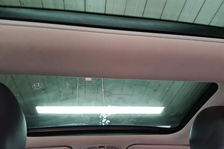 Used Hyundai Sonata 2014 2.0L Automatic Luxury Edition Headliner