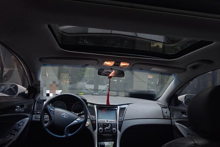 Used Hyundai Sonata 2014 2.0L Automatic Luxury Edition Headliner