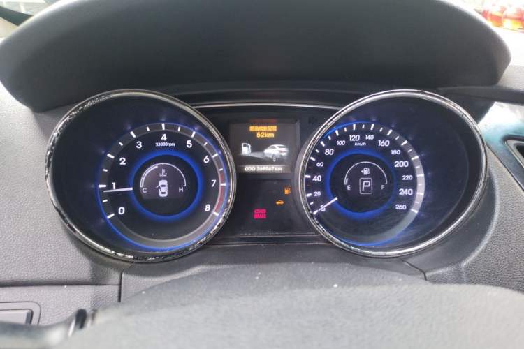 Used Hyundai Sonata 2014 2.4L Automatic Luxury Version China IV Standard Instrument Cluster