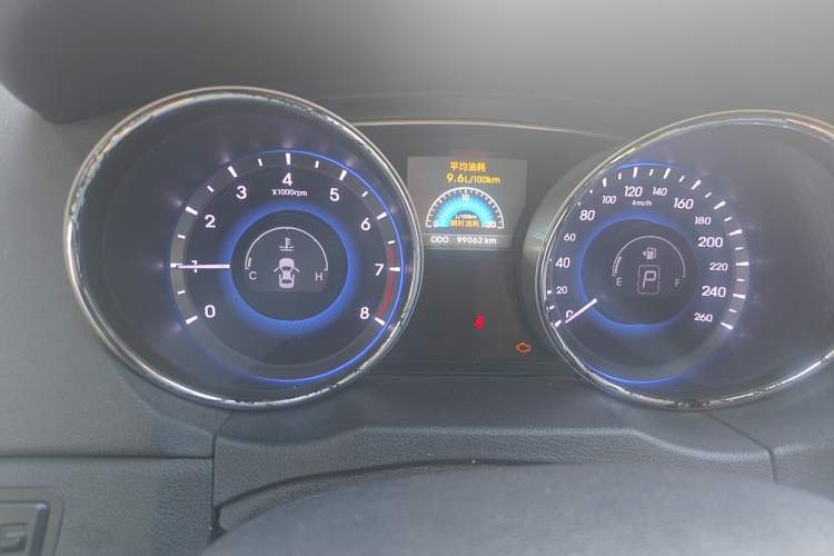 Used Hyundai Sonata 2014 2.4L Automatic Leading Edition China IV Standard Instrument Cluster
