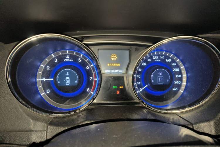 Used Hyundai Sonata 2014 2.4L Automatic Leading Edition China IV Standard Instrument Cluster