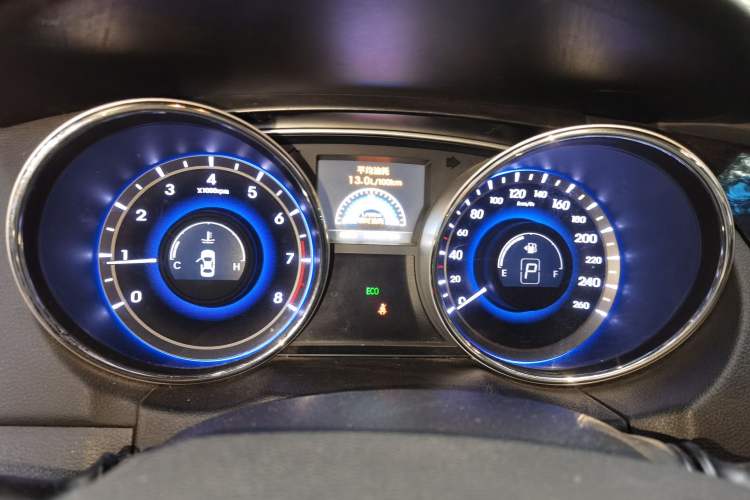 Used Hyundai Sonata 2014 2.4L Automatic Leading Edition China IV Standard Instrument Cluster
