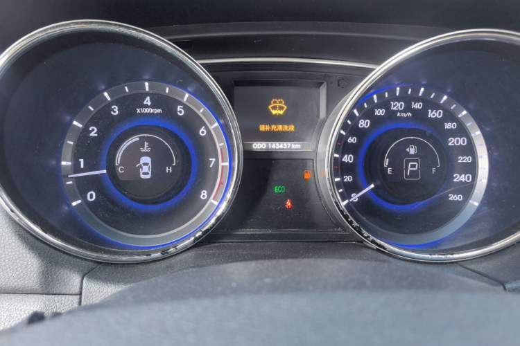 Used Hyundai Sonata 2014 2.4L Automatic Leading Edition China IV Standard Instrument Cluster
