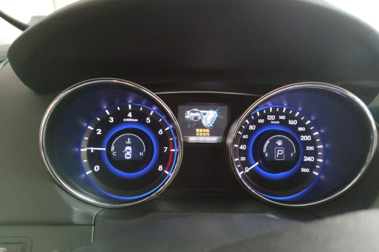 Used Hyundai Sonata 2014 2.4L Automatic Leading Edition China IV Standard Instrument Cluster