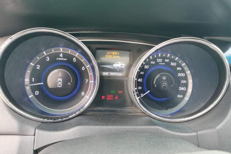 Used Hyundai Sonata 2014 2.4L Automatic Leading Edition China IV Standard Instrument Cluster