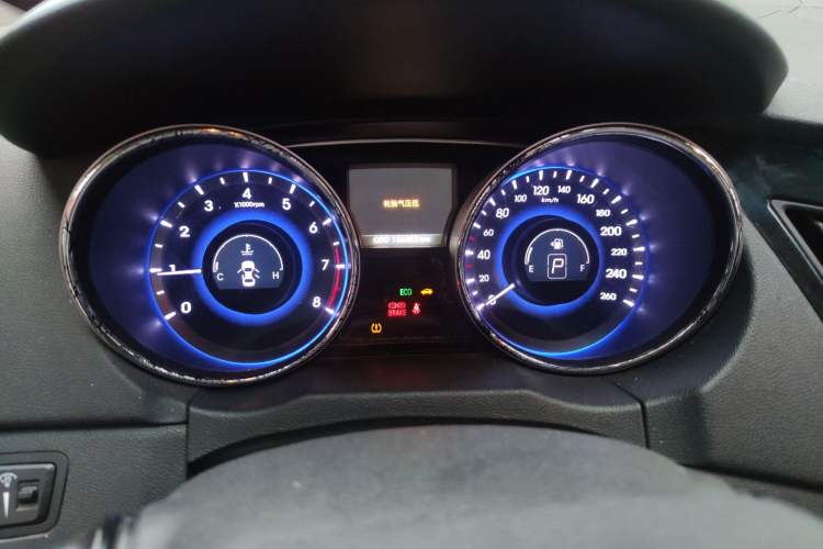 Used Hyundai Sonata 2014 2.4L Automatic Leading Edition China IV Standard Instrument Cluster