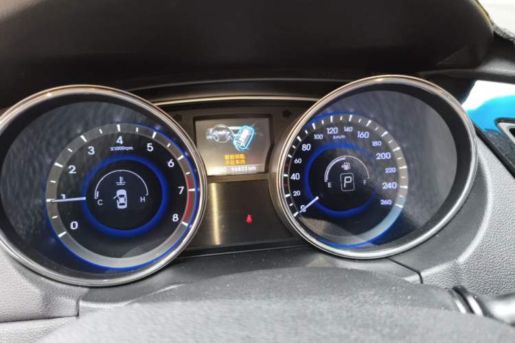 Used Hyundai Sonata 2014 2.4L Automatic Leading Edition China IV Standard Instrument Cluster