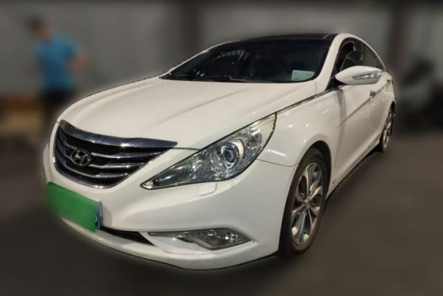 Used Hyundai Sonata 2014 2.4L Automatic Luxury Version China IV Standard