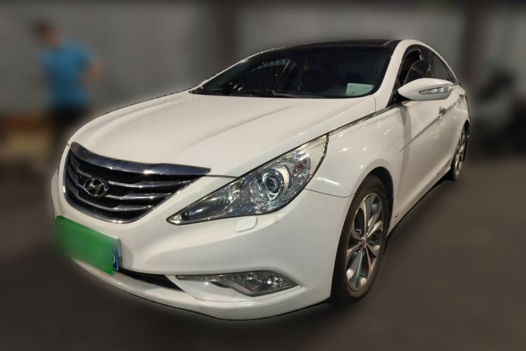 Used Hyundai Sonata 2014 2.4L Automatic Luxury Version China IV Standard Guazi used car, China used car export, Used car for sale, Used  cars, Cheapest cars for sale