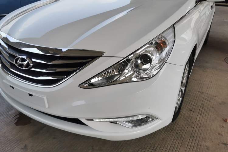 Used Hyundai Sonata 2014 2.0L Automatic Luxury Edition Left Front Headlight