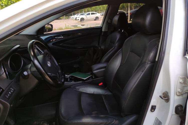 Used Hyundai Sonata 2014 2.0L Automatic Luxury Edition Left Front Seat