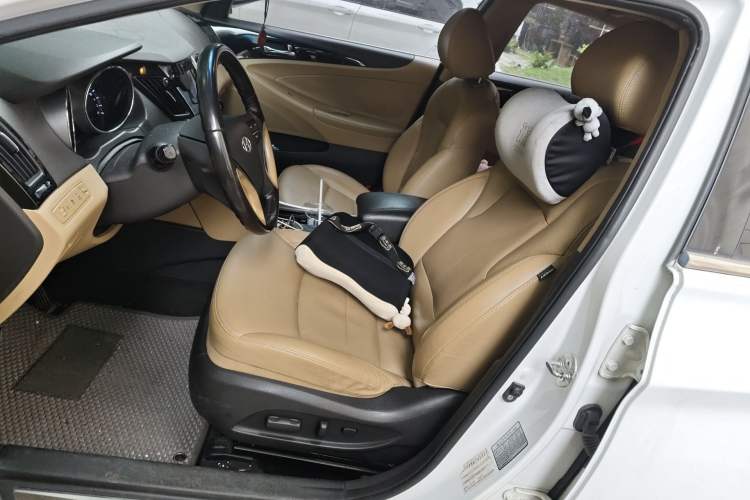 Used Hyundai Sonata 2014 2.0L Automatic Luxury Edition Left Front Seat