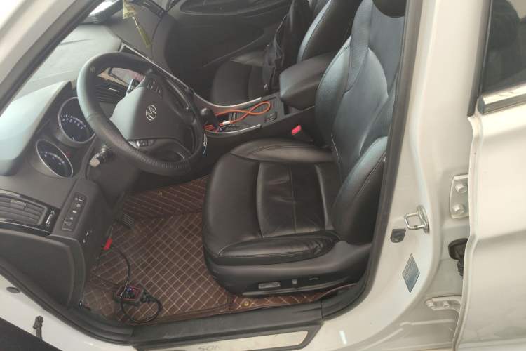 Used Hyundai Sonata 2014 2.0L Automatic Luxury Edition Left Front Seat