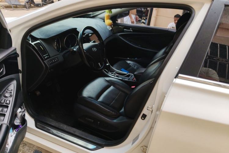 Used Hyundai Sonata 2014 2.0L Automatic Luxury Edition Left Front Seat