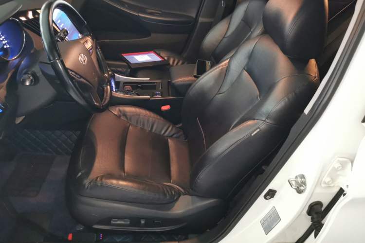 Used Hyundai Sonata 2014 2.0L Automatic Luxury Edition Left Front Seat