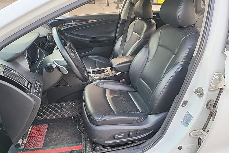 Used Hyundai Sonata 2014 2.0L Automatic Luxury Edition Left Front Seat