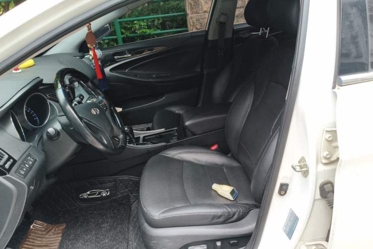 Used Hyundai Sonata 2014 2.4L Automatic Leading Edition China IV Standard Left Front Seat