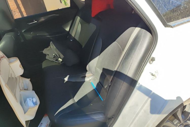 Used Hyundai Sonata 2014 2.4L Automatic Leading Edition China IV Standard Left Rear Seat