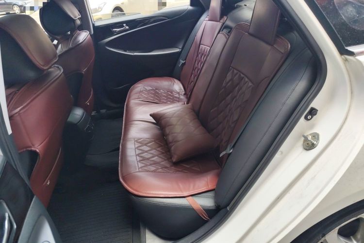 Used Hyundai Sonata 2014 2.4L Automatic Luxury Version China IV Standard Left Rear Seat