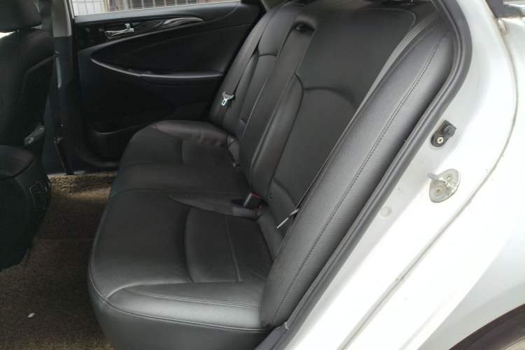 Used Hyundai Sonata 2014 2.0L Automatic Luxury Edition Left Rear Seat