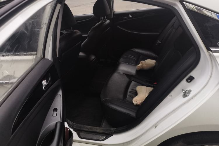 Used Hyundai Sonata 2014 2.4L Automatic Luxury Version China IV Standard Left Rear Seat