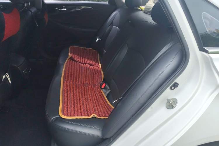 Used Hyundai Sonata 2014 2.4L Automatic Luxury Version China V Standard Left Rear Seat