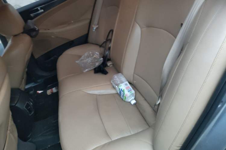 Used Hyundai Sonata 2014 2.0L Automatic Luxury Edition Left Rear Seat