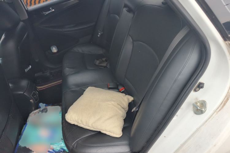 Used Hyundai Sonata 2014 2.4L Automatic Luxury Version China IV Standard Left Rear Seat