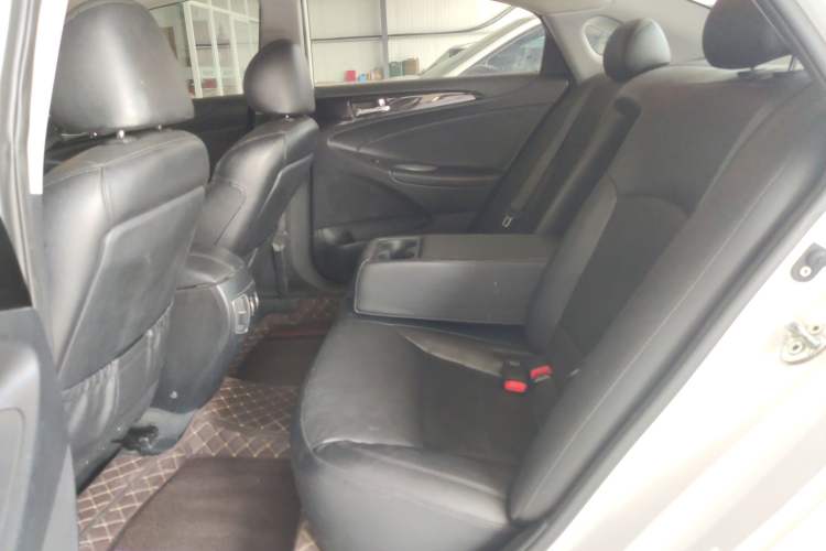 Used Hyundai Sonata 2014 2.0L Automatic Luxury Edition Left Rear Seat