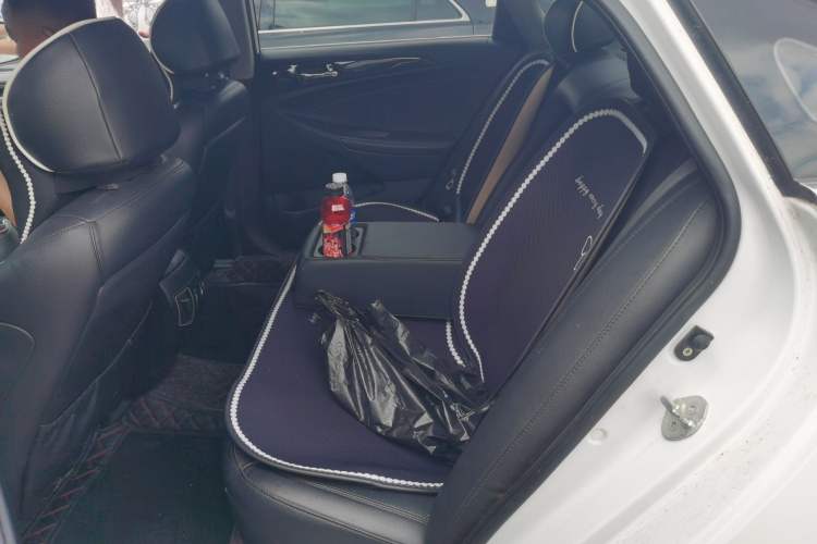 Used Hyundai Sonata 2014 2.4L Automatic Leading Edition China IV Standard Left Rear Seat