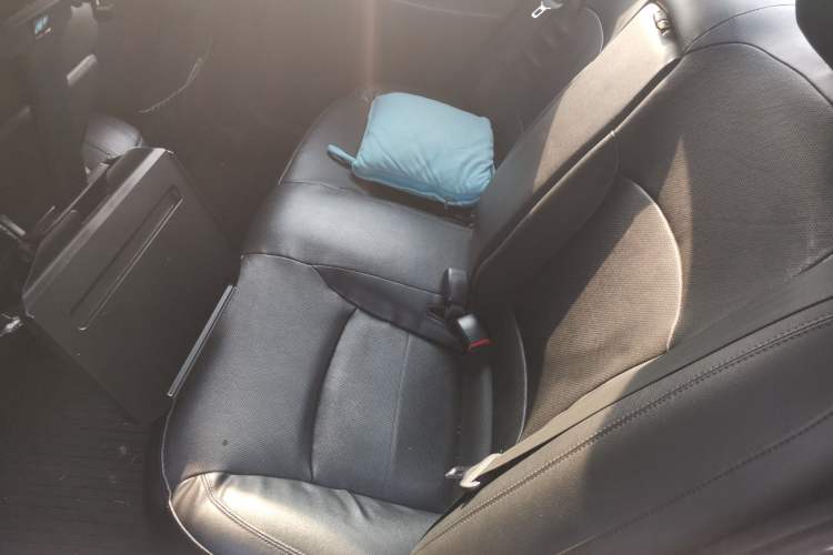 Used Hyundai Sonata 2014 2.4L Automatic Leading Edition China IV Standard Left Rear Seat