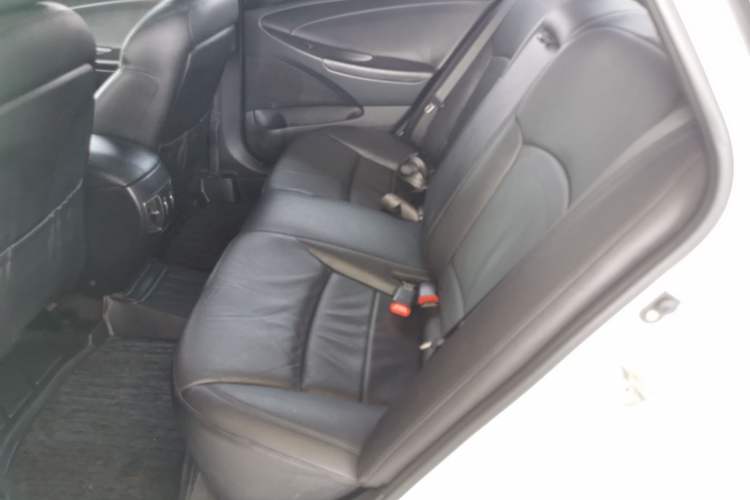 Used Hyundai Sonata 2014 2.0L Automatic Luxury Edition Left Rear Seat