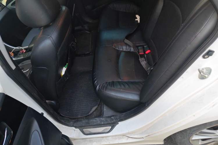 Used Hyundai Sonata 2014 2.4L Automatic Leading Edition China IV Standard Left Rear Seat