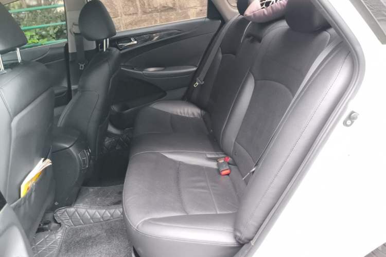 Used Hyundai Sonata 2014 2.4L Automatic Leading Edition China IV Standard Left Rear Seat