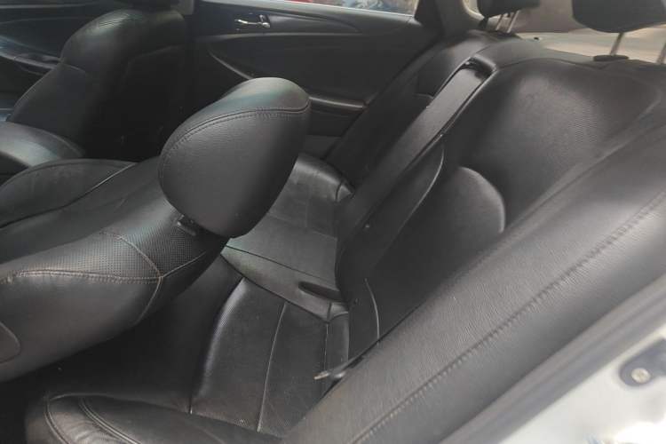Used Hyundai Sonata 2014 2.0L Automatic Luxury Edition Left Rear Seat