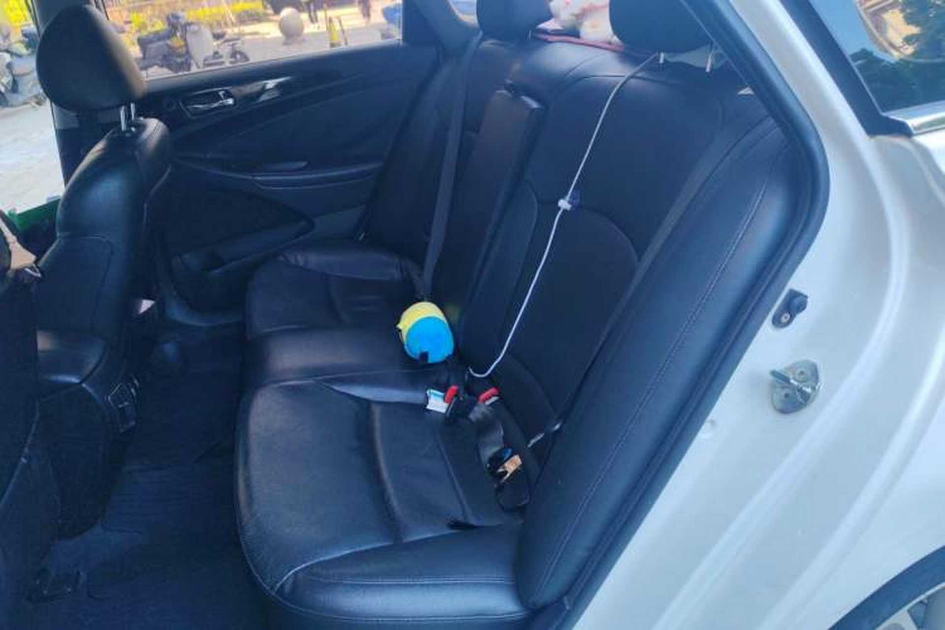 Used Hyundai Sonata 2014 2.0L Automatic Luxury Edition Left Rear Seat