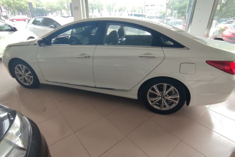 Used Hyundai Sonata 2014 2.4L Automatic Leading Edition China IV Standard Left Side