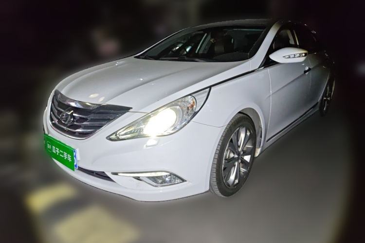 Used Hyundai Sonata 2014 2.4L Automatic Luxury Version China V Standard Guazi used car, China used car export, Used car for sale, Used  cars, Cheapest cars for sale