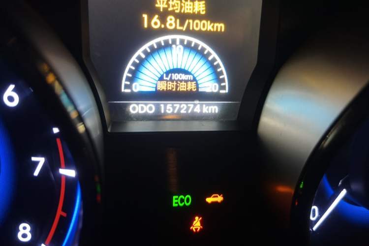 Used Hyundai Sonata 2014 2.4L Automatic Luxury Version China IV Standard Odometer Close Up